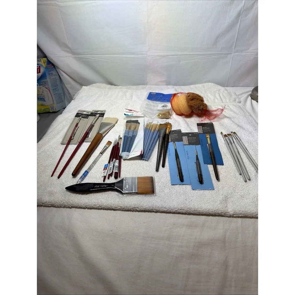 artist paint brushes lot